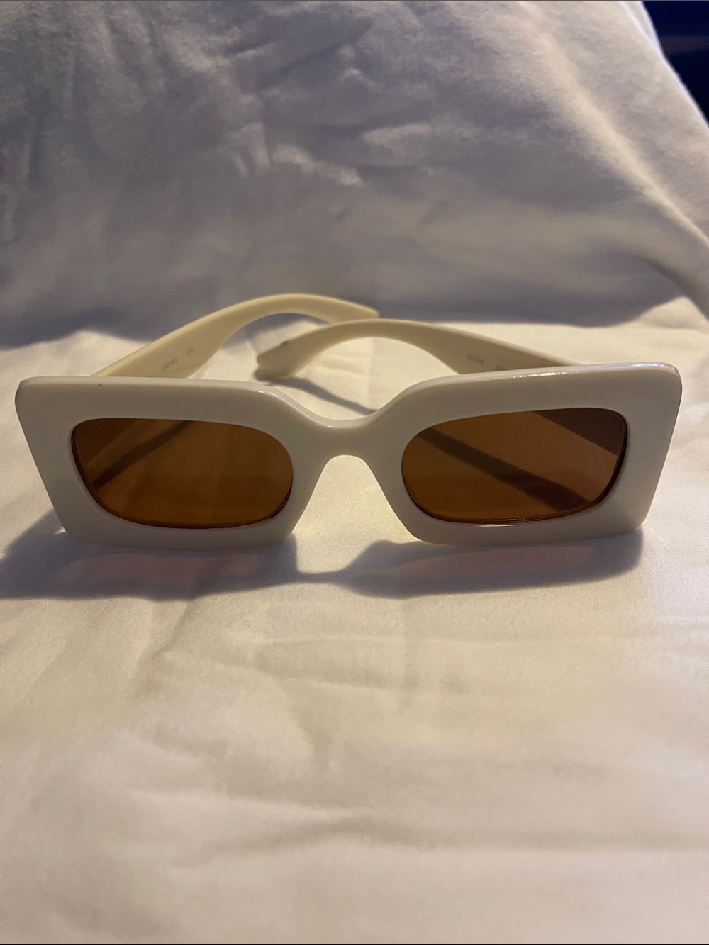 Unisex Cream Rectangular Retro Sunglasses with Brown Lenses